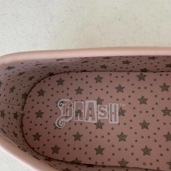 Brash Blush Star cut Twin Gore Low top Slip on Sneakers Girl's US 5 MINT - Picture 8 of 9
